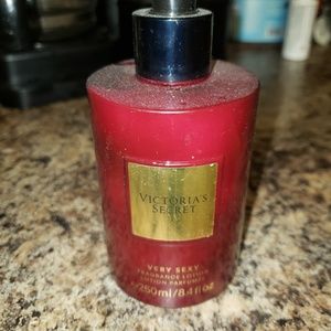 Victoria SECRETS lotion